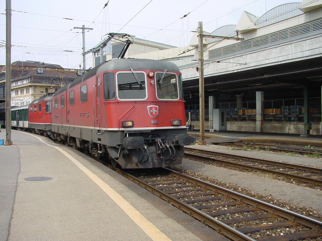 Photo d'une Re 620 (Re 6/6) 11601-11602, Prise à Lausanne le 5 septembre 2002 01:28