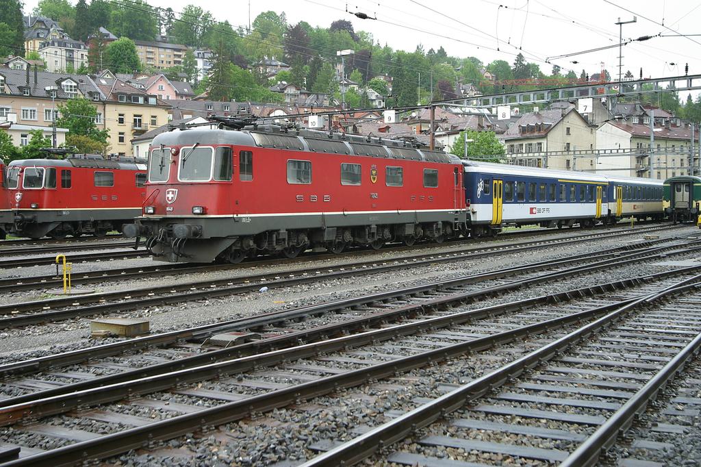 Photo d'une Re 620 (Re 6/6) 11605-11689, Prise à St. Gallen le 13 mai 2003 02:20