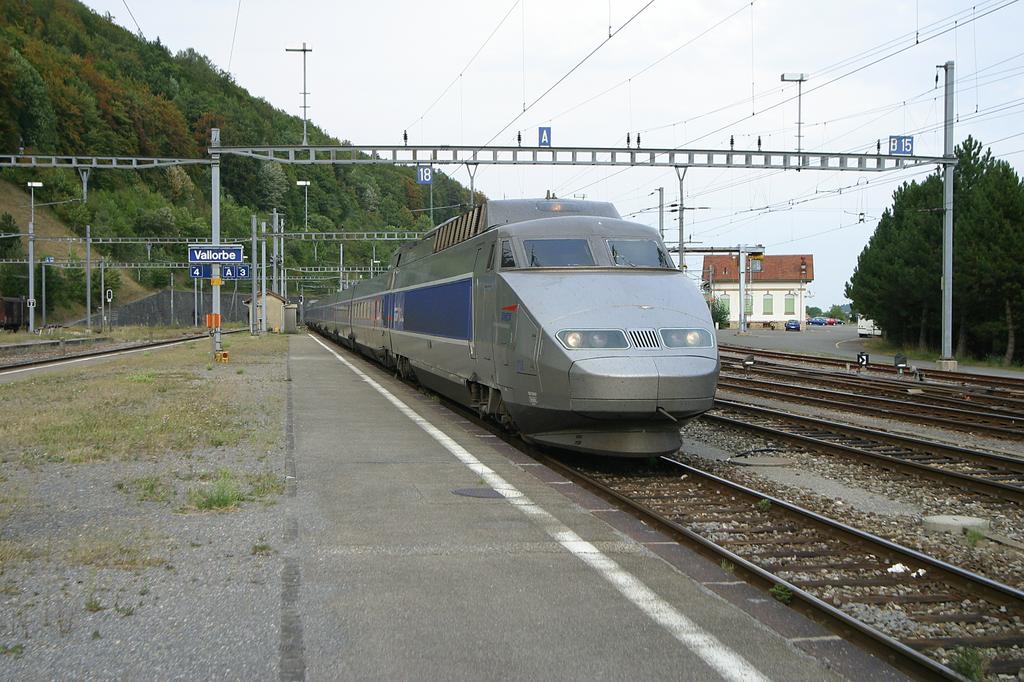 Photo d'une TGV, Prise à Vallorbe le 14 août 2003 06:13