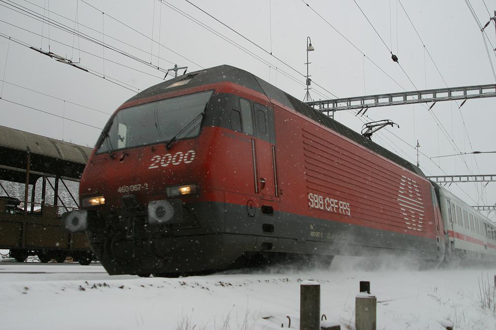 Photo d'une Re 460 000-118, Prise à Kandersteg le 22 décembre 2003 02:25