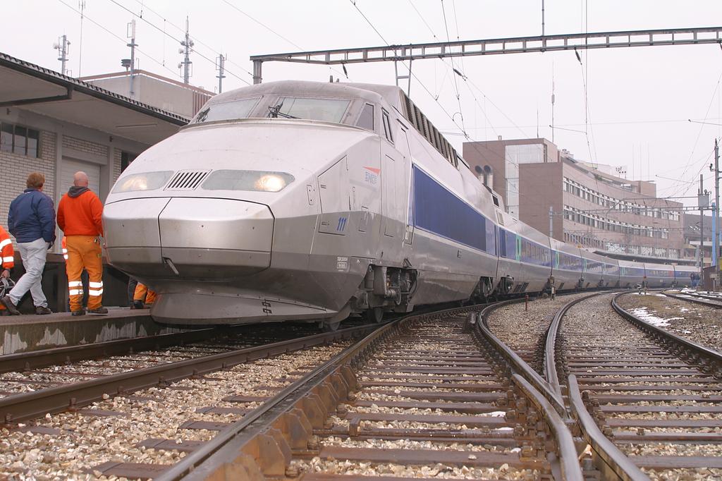 Photo d'une TGV, Prise à Bulle le 5 mars 2004 11:10