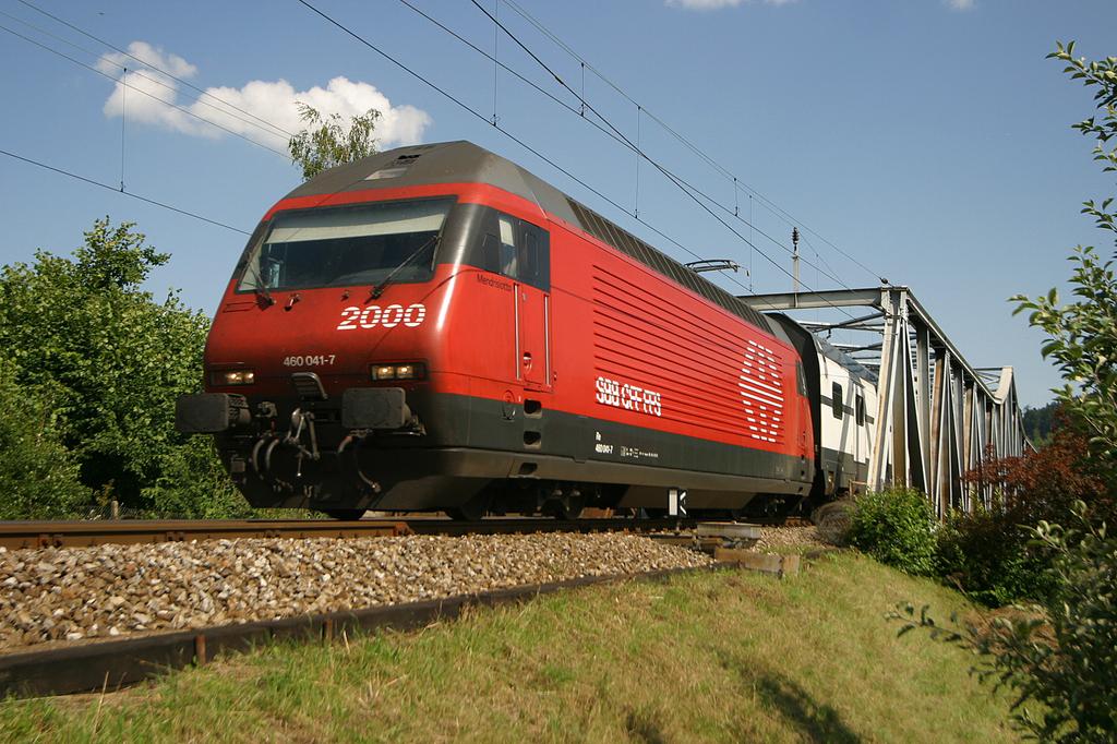 Photo d'une Re 460 000-118, Prise à Brugg BE le 14 juillet 2004 04:22