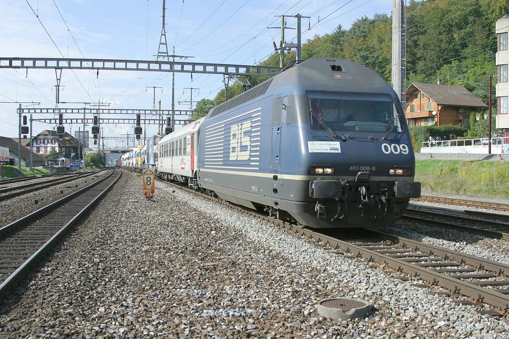Photo d'une Re 465 001-018, Prise à Gümligen le 30 septembre 2004 03:21